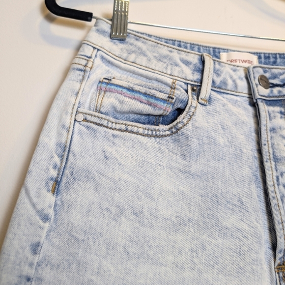 Driftwood Royce Straight Leg High Rise Raw Hem Light Denim Jeans Size 26 - Picture 5 of 8